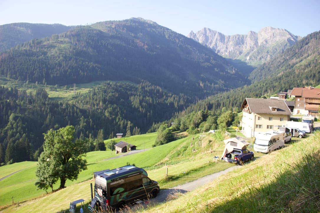 Hepi Lodge Stellplatz mit Weitblick